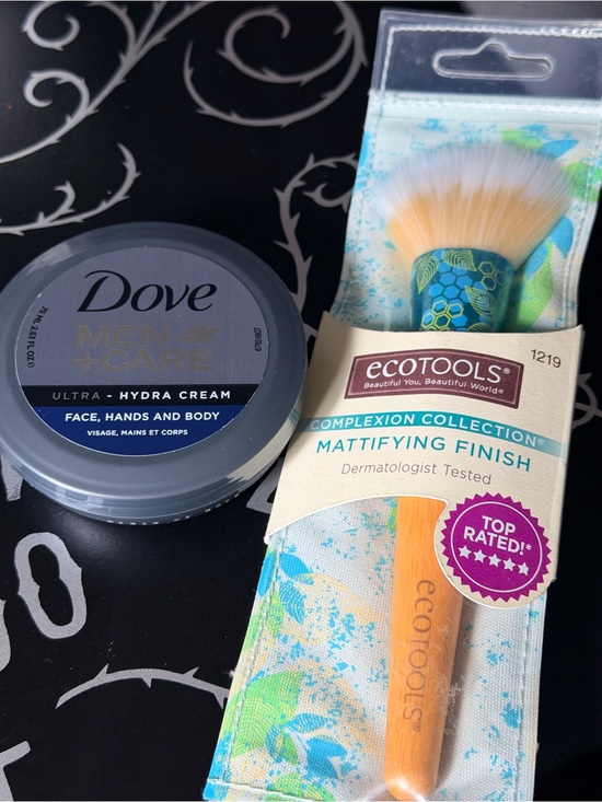 Other - new/sealed dove cream/eco tool make up brush no return